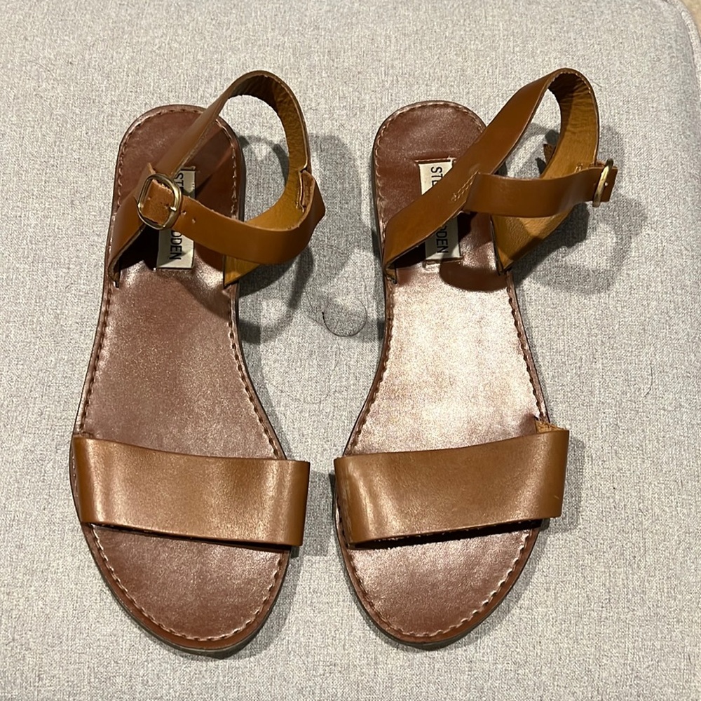 Steve Madden Women’s Daryn Sandal
